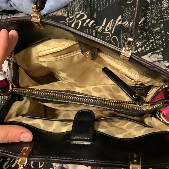 Purse - Picture 4 of 8